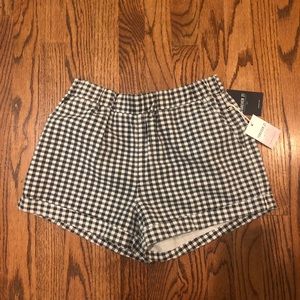 Checkered shorts!
